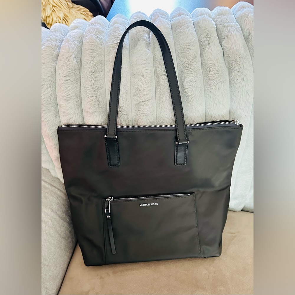 Michael Kors Sage Gray Nylon Tote Bag + COA